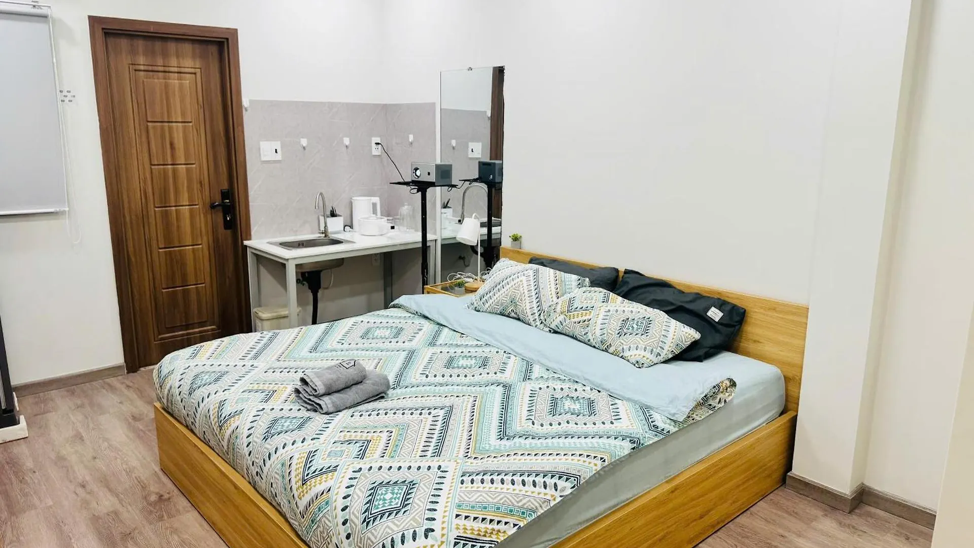 Loco Studio With Netflix And Self Checkin Ho Chi Minh City 0*,  Vietnam